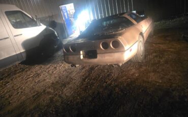 Chevy-corvette-coupe-1985-grey-3