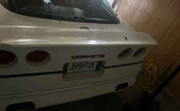 Chevy-corvette-coupe-1989-white-6