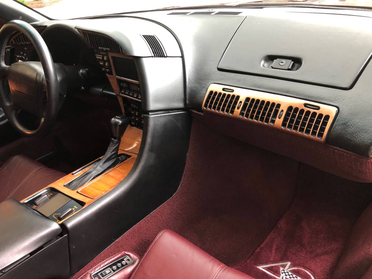 Chevy-corvette-coupe-1993-red-16