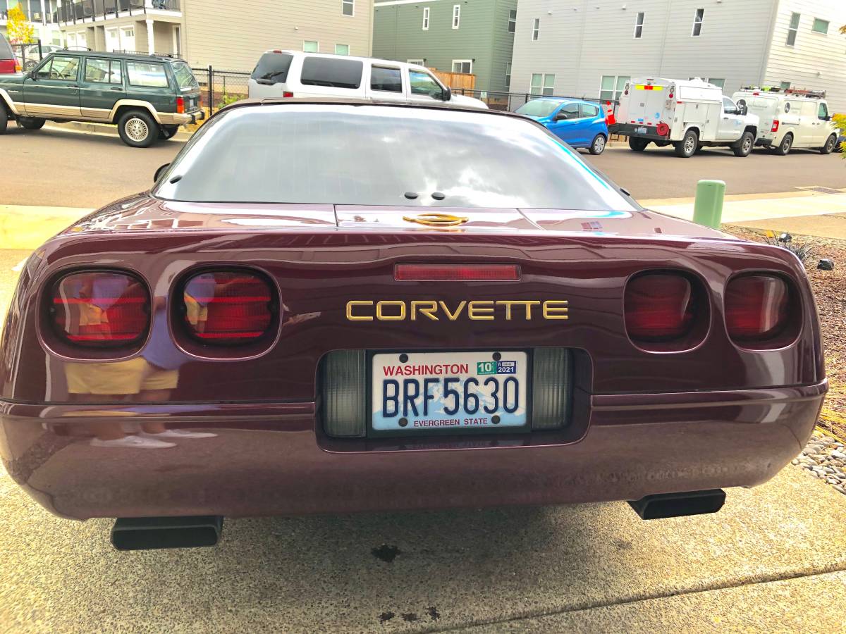 Chevy-corvette-coupe-1993-red-3