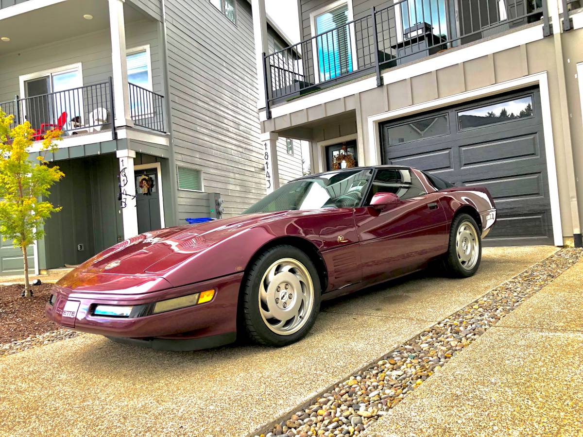 Chevy-corvette-coupe-1993-red-4