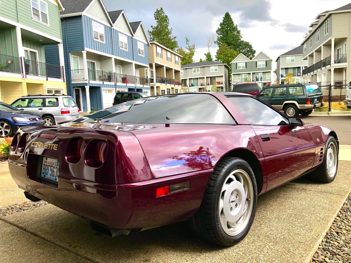Chevy-corvette-coupe-1993-red-6