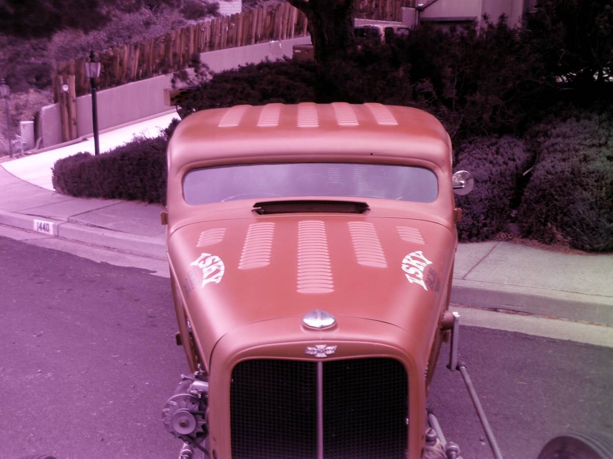Chevy-coupe-1933-red-1