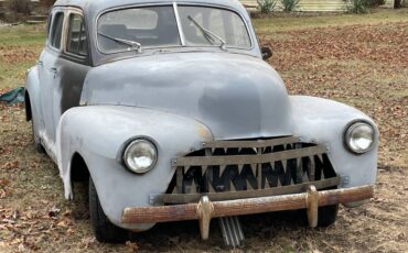 Chevy-delux-1947-grey-3