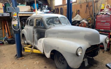 Chevy-delux-1947-grey-5