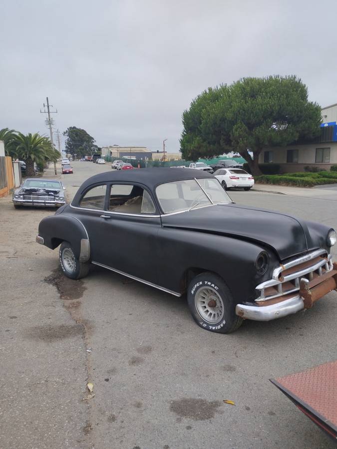 Chevy-deluxe-1949-black-1