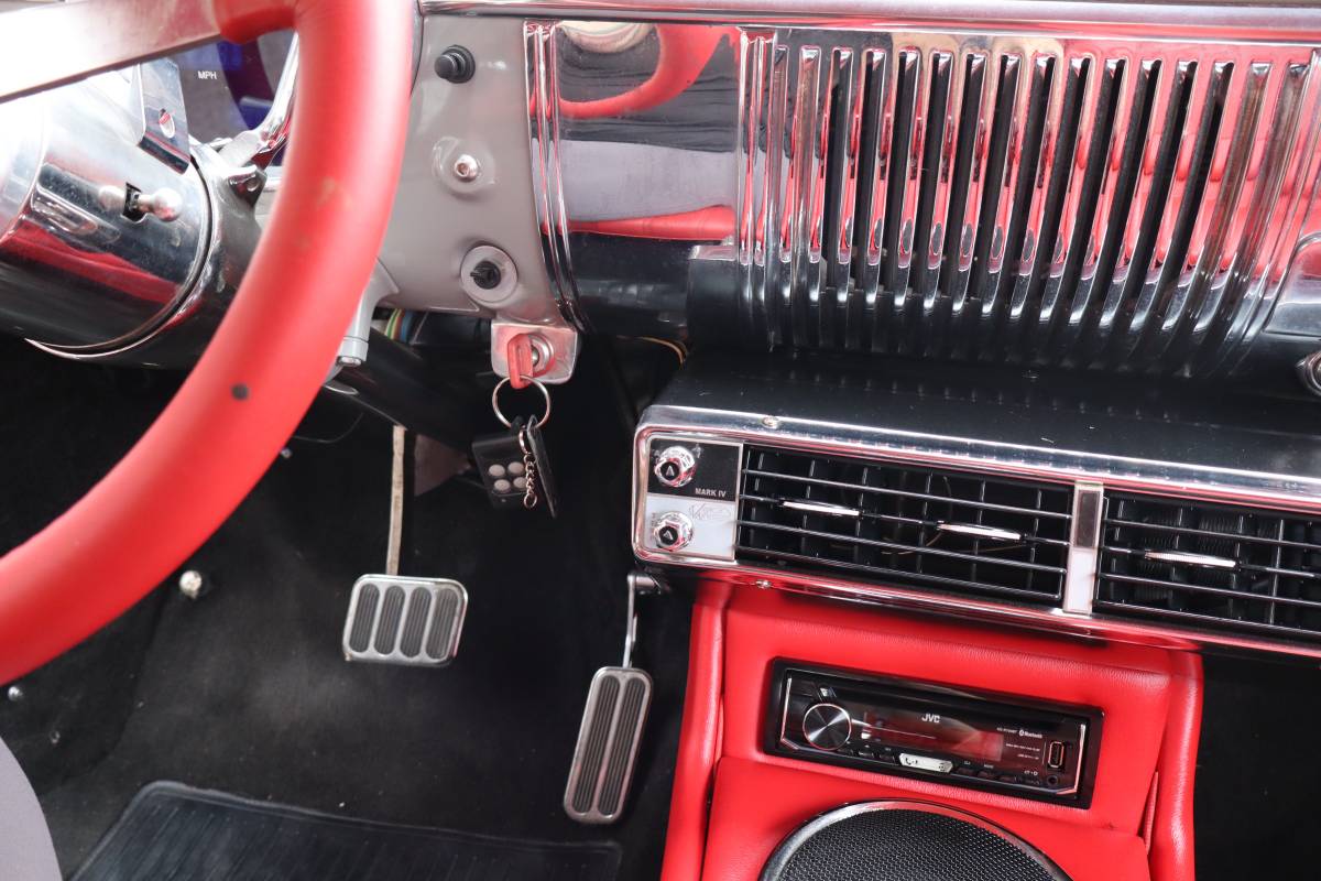 Chevy-deluxe-1950-24