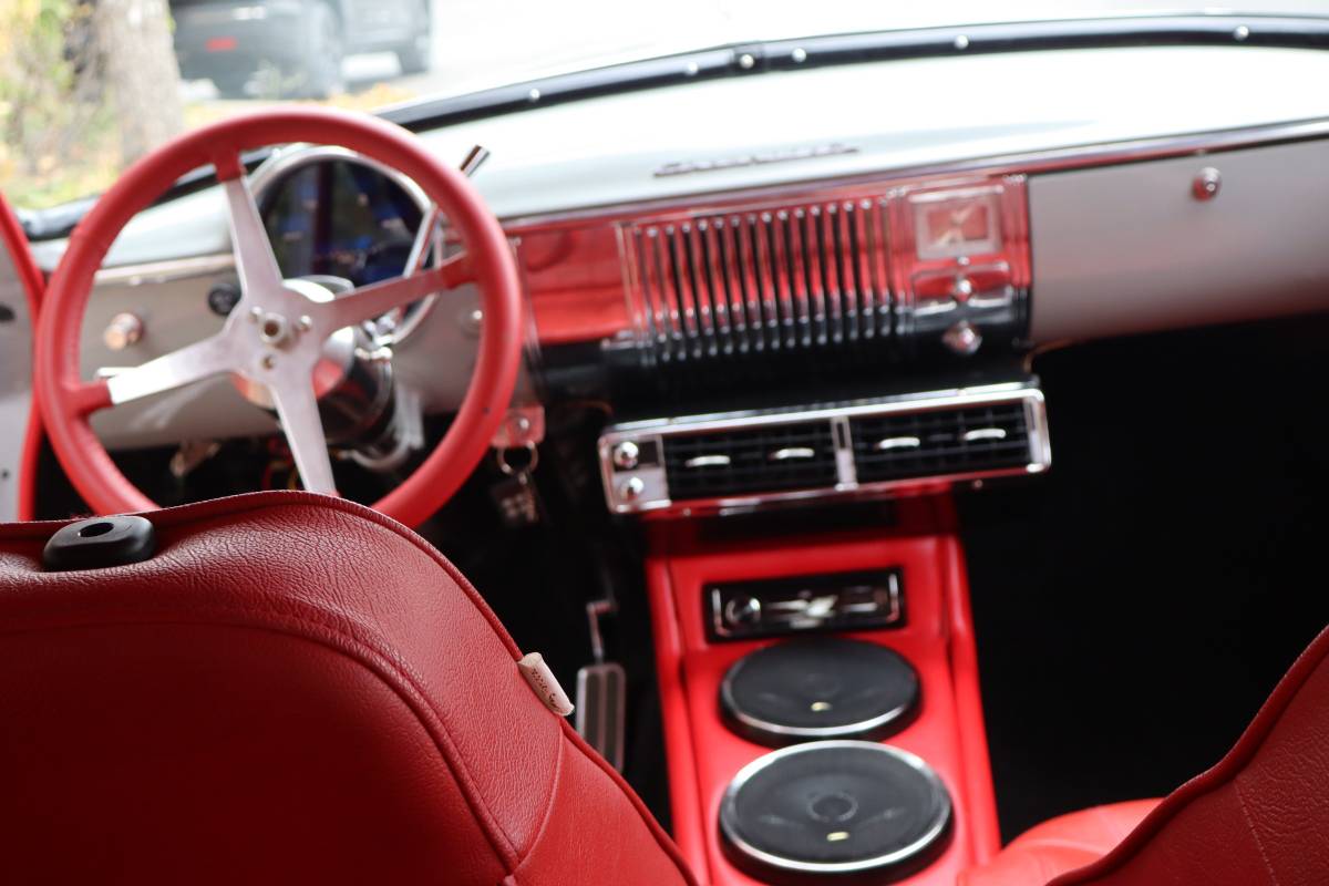 Chevy-deluxe-1950-26