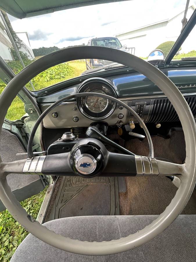 Chevy-deluxe-1950-green-1