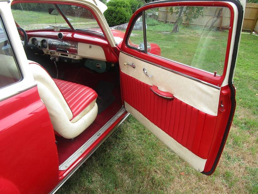 Chevy-deluxe-1952-red-8