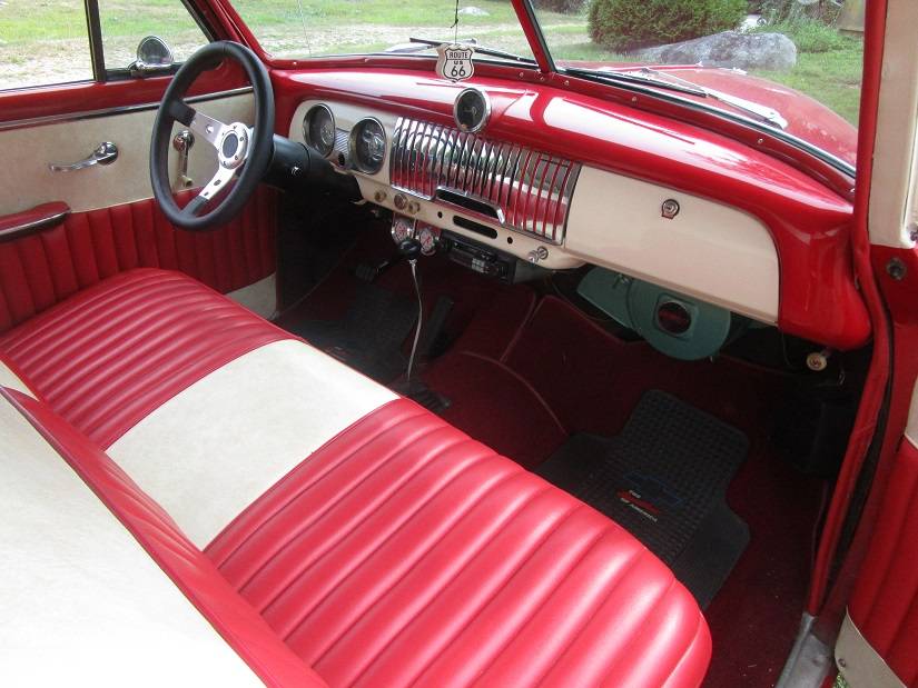 Chevy-deluxe-1952-red-9