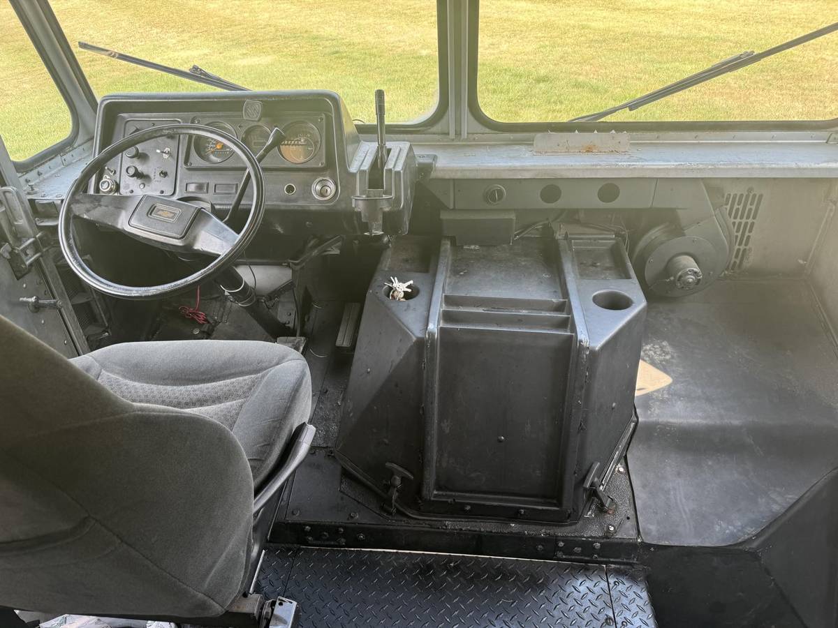 Chevy-diesel-1990-red-4