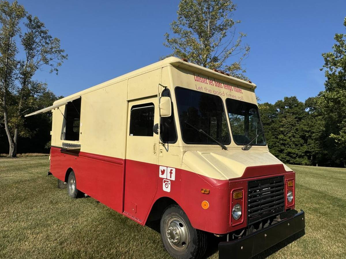 Chevy-diesel-1990-red