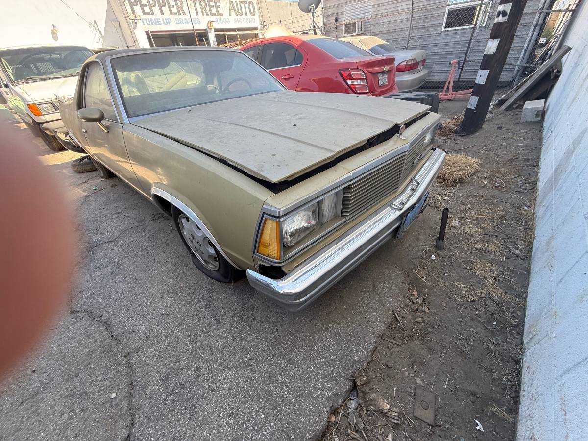 Chevy-el-camino-1982-3