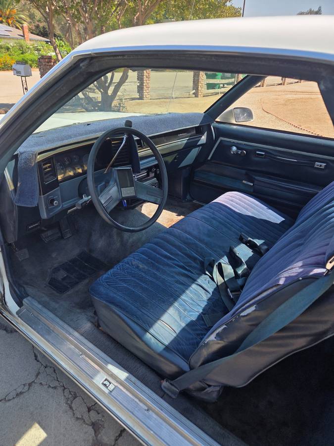 Chevy-el-camino-1986-white-6