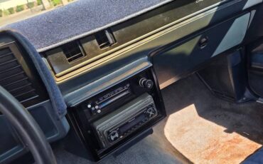Chevy-el-camino-1986-white-8