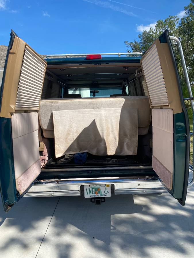 Chevy-g-20-series-conversion-van-1994-green-12