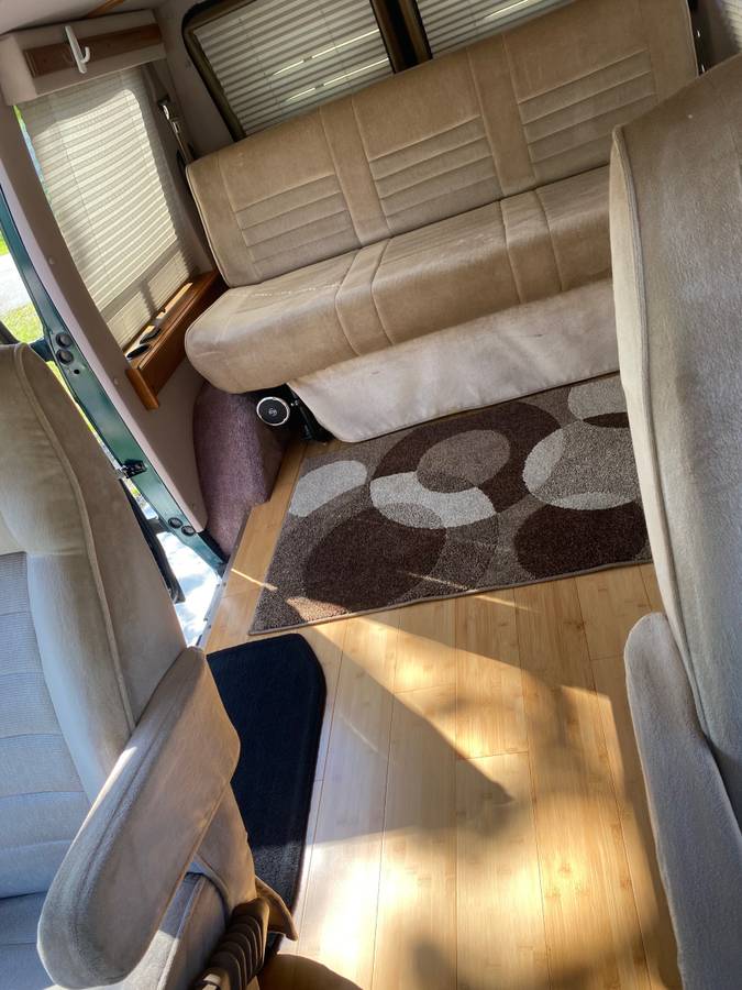 Chevy-g-20-series-conversion-van-1994-green-3