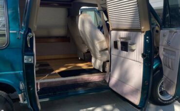 Chevy-g-20-series-conversion-van-1994-green-5