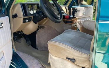 Chevy-g-20-series-conversion-van-1994-green-7