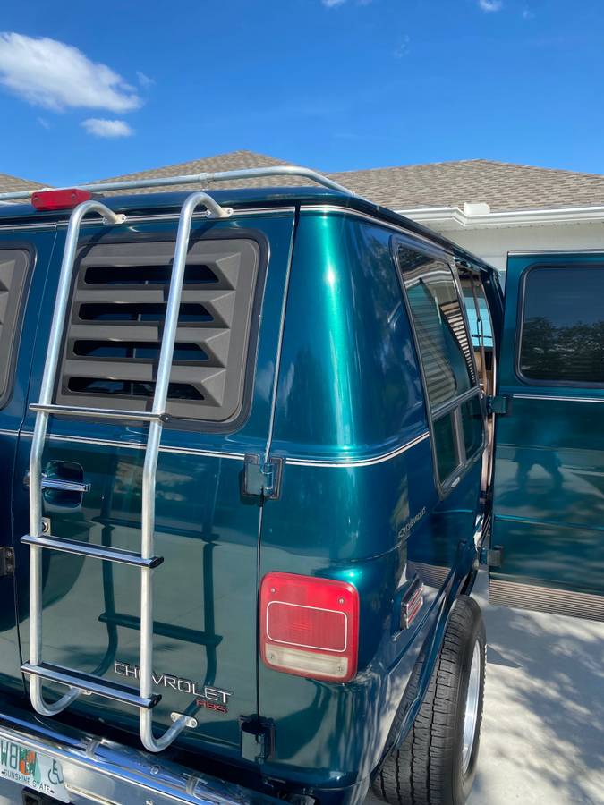 Chevy-g-20-series-conversion-van-1994-green-8