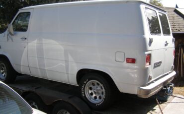 Chevy-g10-van-1979-white-3
