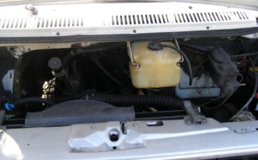 Chevy-g10-van-1979-white-8