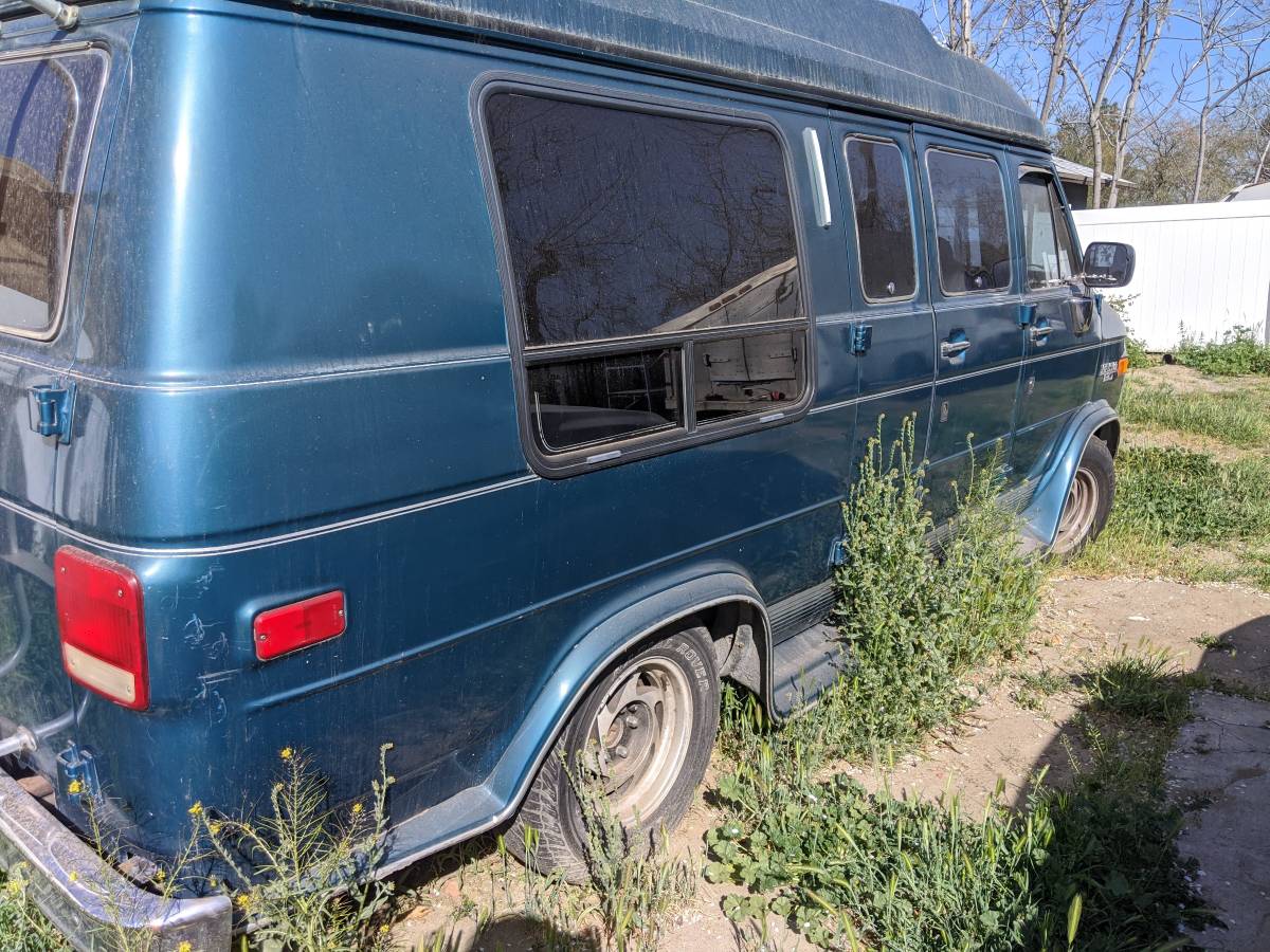 Chevy-g20-1992-14