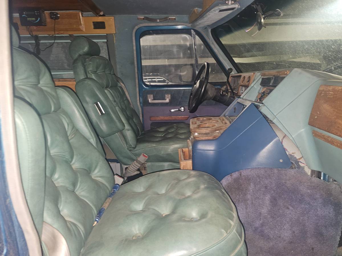 Chevy-g20-1992-4