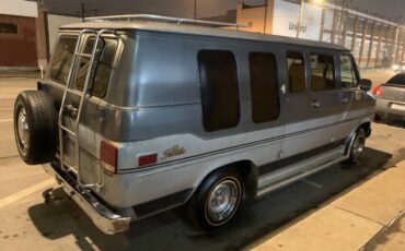 Chevy-g20-van-1985-silver-12