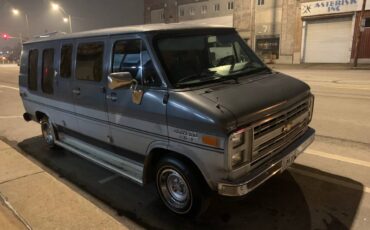 Chevy-g20-van-1985-silver-13