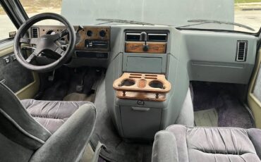 Chevy-g20-van-1985-silver-4