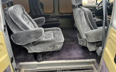Chevy-g20-van-1985-silver-8
