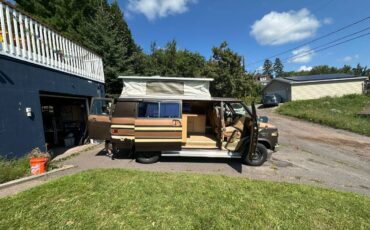 Chevy-g20-van-diesel-1983-brown-11