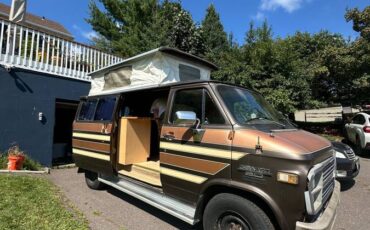 Chevy-g20-van-diesel-1983-brown