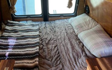 Chevy-g20-van-diesel-1983-brown-4