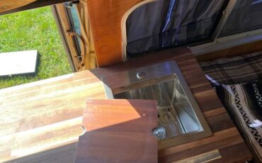 Chevy-g20-van-diesel-1983-brown-5