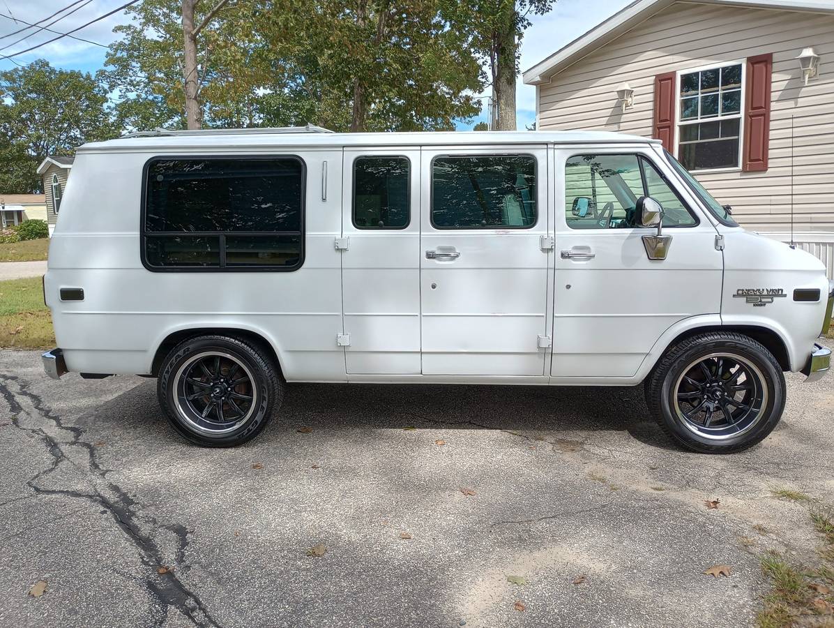 Chevy-g20-van.-1993-4