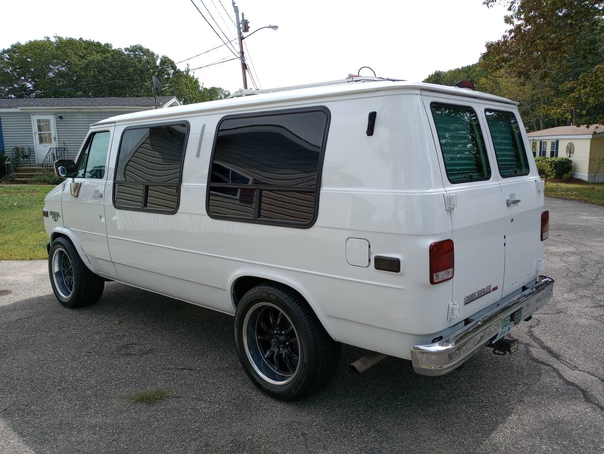 Chevy-g20-van.-1993-7