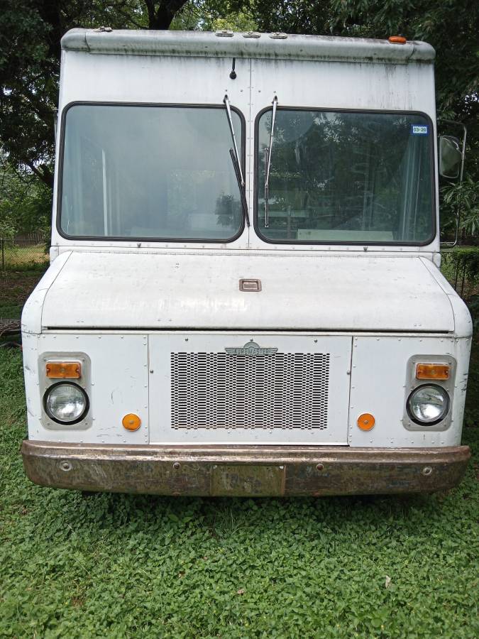 Chevy-grumman-1985-8