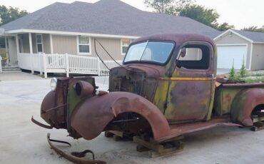 Chevy-half-ton-short-bed-1940
