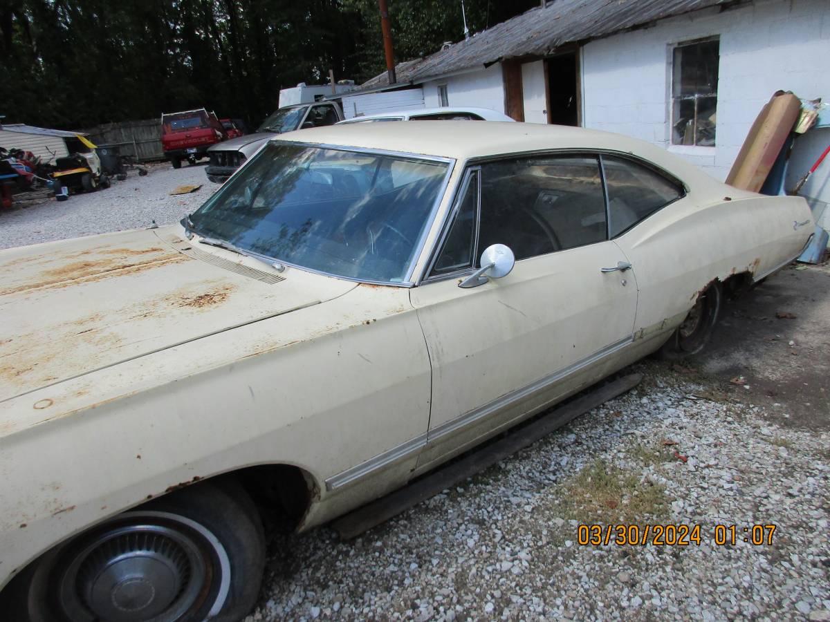 Chevy-impala-1967-white-1