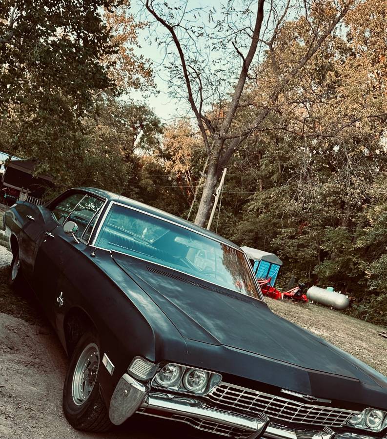 Chevy-impala-1968-black-2