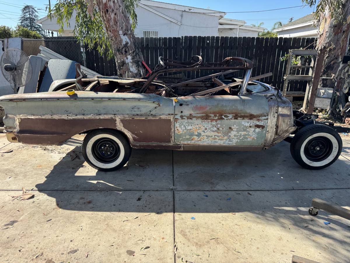 Chevy-impala-convertible-1958-2