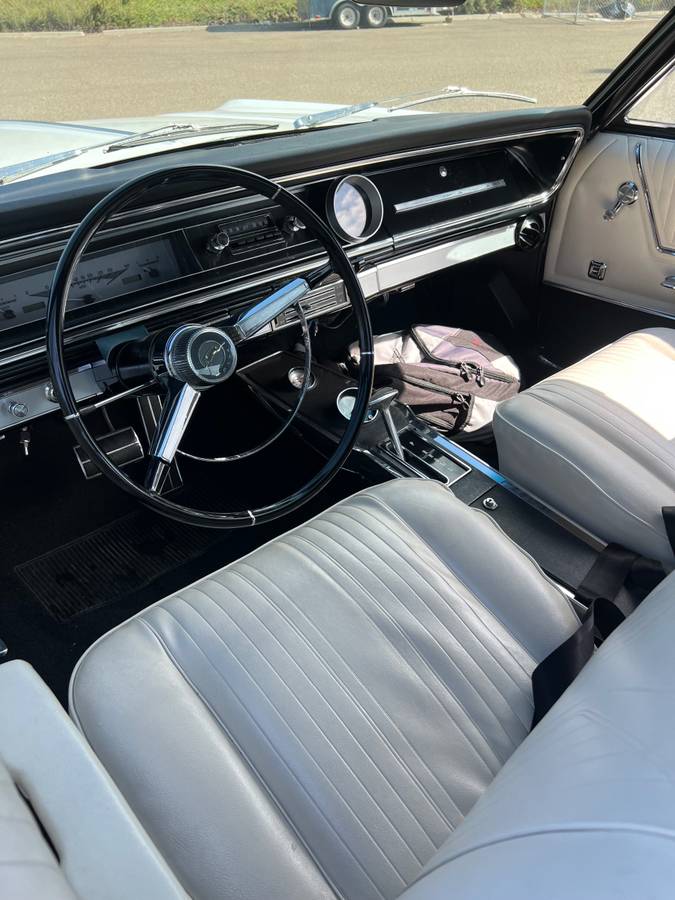 Chevy-impala-convertible-1965-white-15