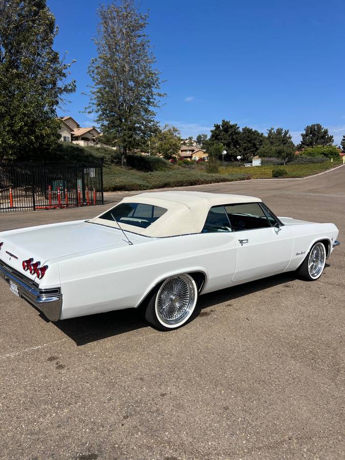 Chevy-impala-convertible-1965-white-2