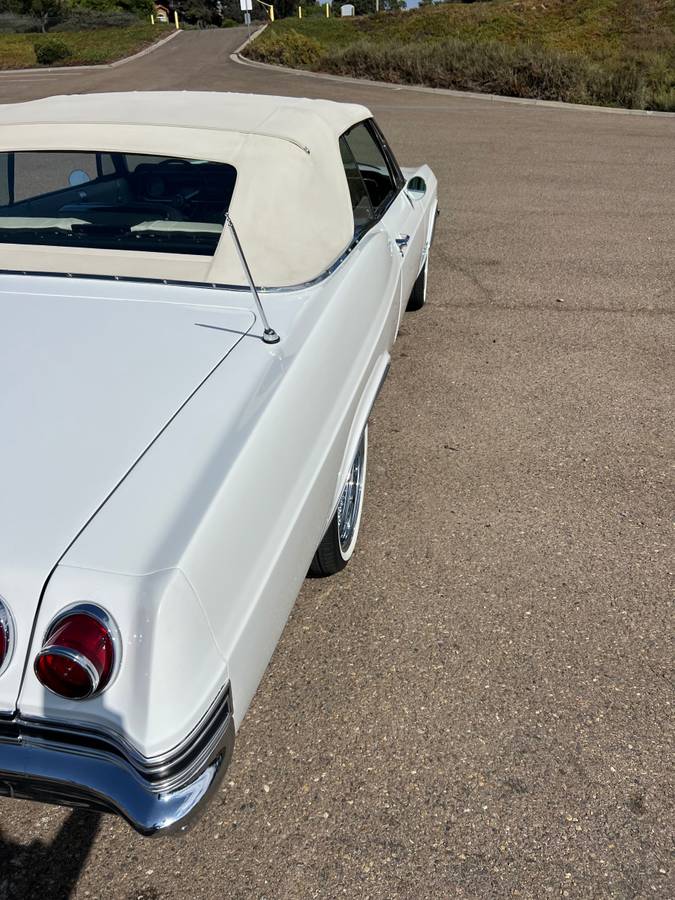 Chevy-impala-convertible-1965-white-3