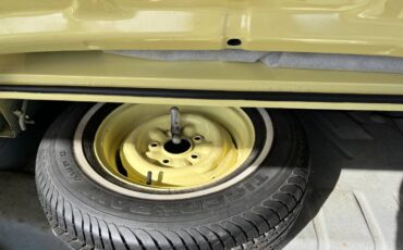 Chevy-impala-ss-1964-yellow-1