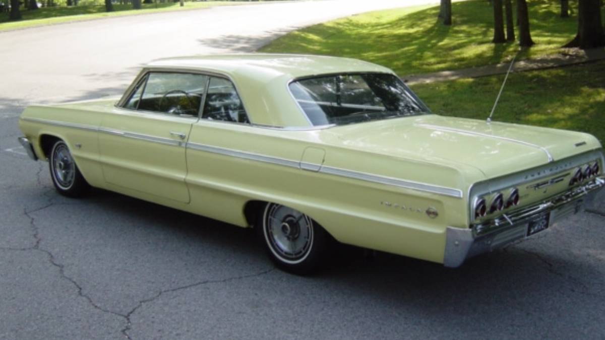Chevy-impala-ss-1964-yellow