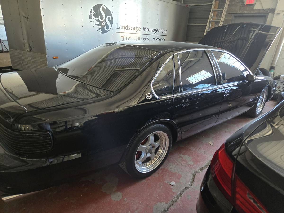 Chevy-impala-ss-1994-custom-1